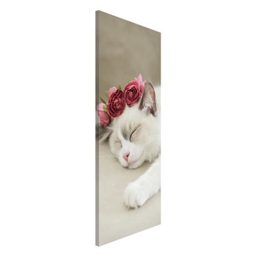 Magnettafel - Schlafende Katze mit Rosen - Panorama Hochformat