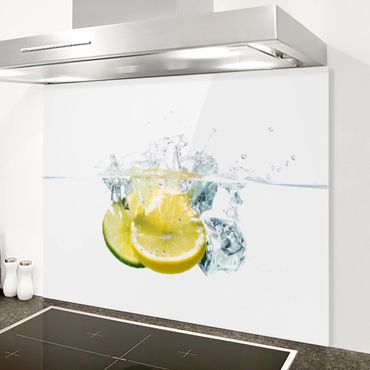 Glas Spritzschutz - Zitrone und Limette im Wasser - Querformat - 4:3