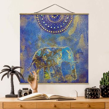 Stoffbild mit Posterleisten - Elephant in Marrakech - Quadrat 1:1