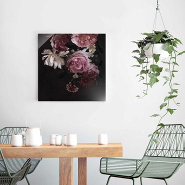 Glasbild - Rosa Blumen auf Schwarz Vintage - Quadrat 1:1