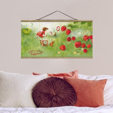 Stoffbild mit Posterleisten - Erdbeerinchen Erdbeerfee - Bei Wurm Zuhause - Querformat 2:1