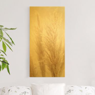 Leinwandbild Gold - Pampasgras im Sonnenlicht - Hochformat 1:2
