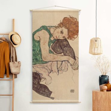 Wandteppich - Egon Schiele - Sitzende Frau mit hochgezogenem Knie - Hochformat 1:2