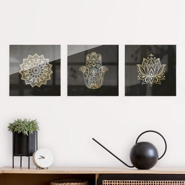 Glasbild mehrteilig - Mandala Hamsa Hand Lotus Set auf Schwarz 3-teilig