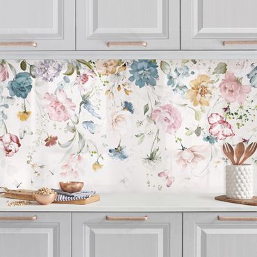 Küchenrückwand - Rankende Blumen mit Schmetterlingen Aquarell