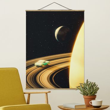 Stoffbild mit Posterleisten - Retro Collage - Saturn Highway - Hochformat 3:4