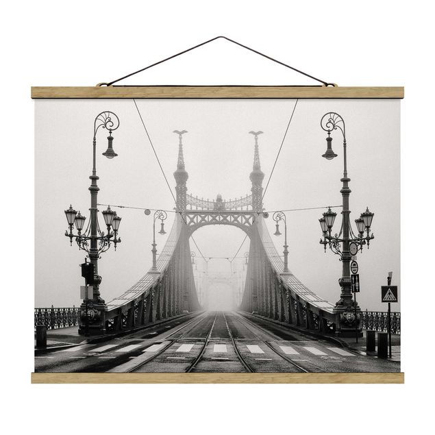 Stoffbild mit Posterleisten - Brücke in Budapest - Querformat 4:3