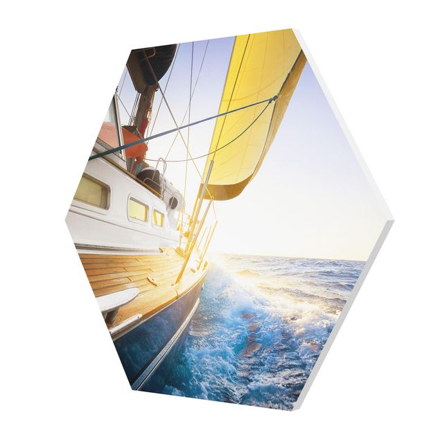 Hexagon Bild Forex - Segelboot auf blauem Meer bei Sonnenschein