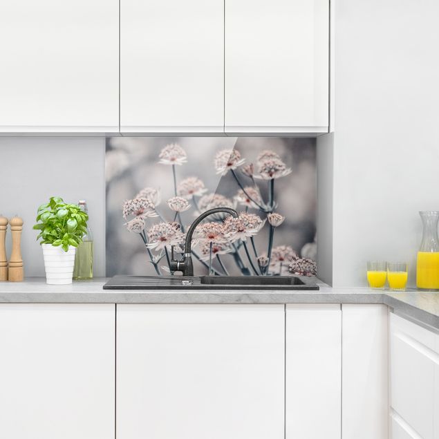 Küchenrückwand Glas Motiv Blumen Mystischer Blütenstrauch