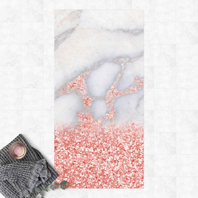Aussen Teppich Mamoroptik mit Rosa Konfetti