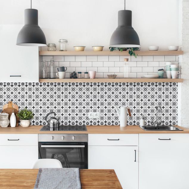 Küchenrückwand Muster Geometrischer Fliesenmix Blume Schwarz