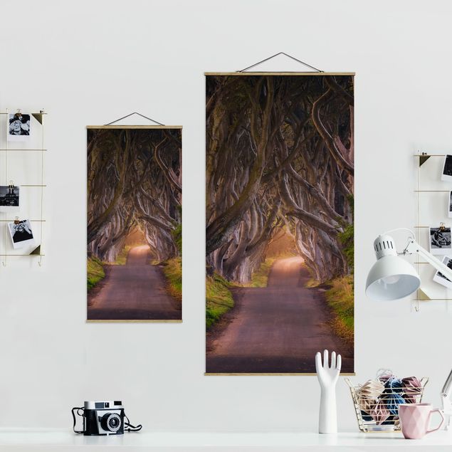 Stoffbild mit Posterleisten - Tunnel aus Bäumen - Hochformat 1:2