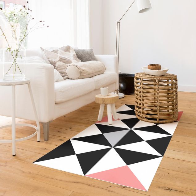 Teppiche Geometrisches Muster große Dreiecke Farbakzent Altrosa