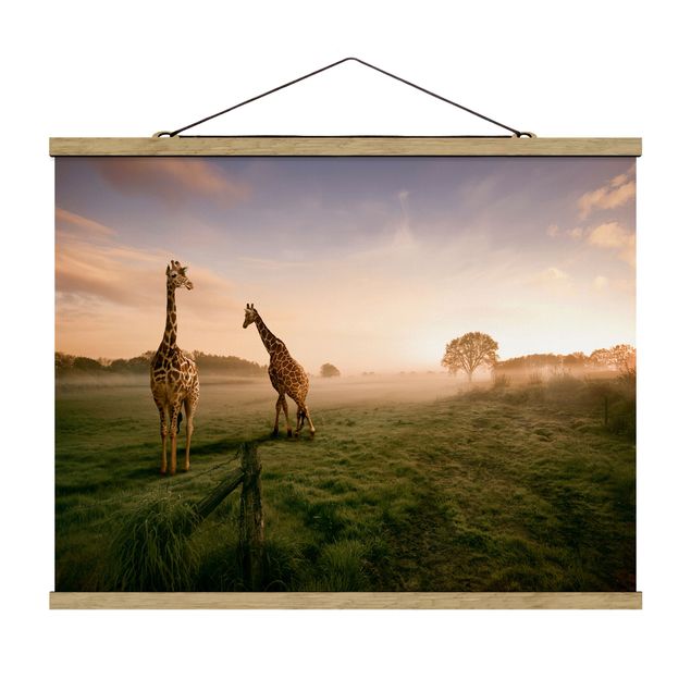 Stoffbild mit Posterleisten - Surreal Giraffes - Querformat 4:3