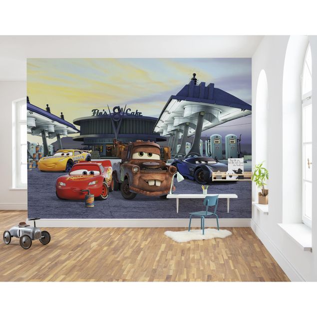 Disney Kindertapete - Cars3 Station - Komar Fototapete