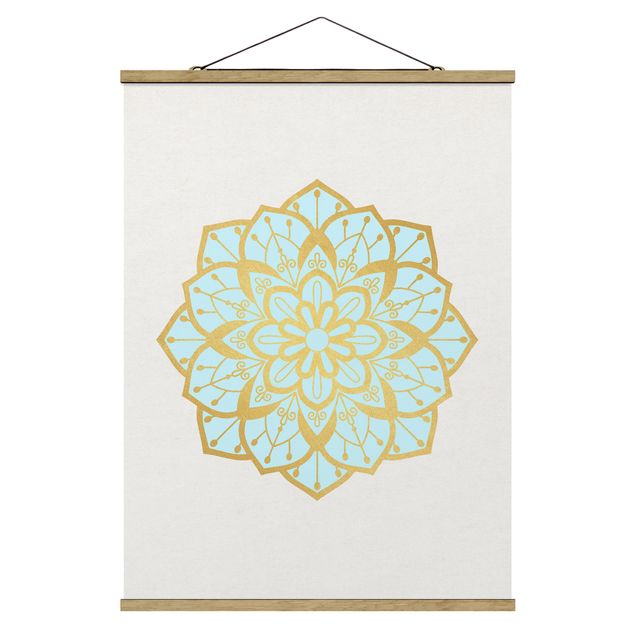 Stoffbild mit Posterleisten - Mandala Illustration Blüte hellblau gold - Hochformat 3:4