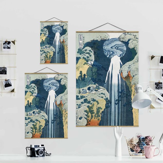 Stoffbild mit Posterleisten - Katsushika Hokusai - Der Wasserfall von Amida - Hochformat 2:3