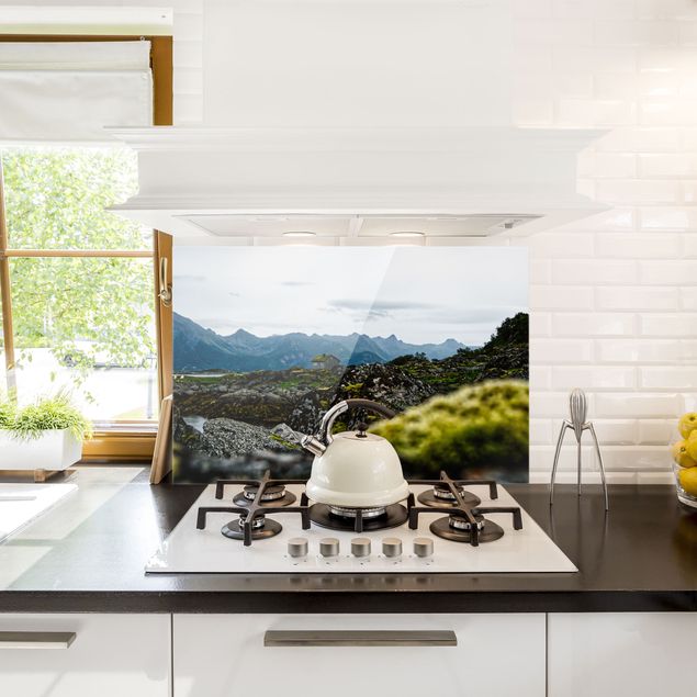 Küchenrückwand Glas Wald Einsame Hütte in Norwegen