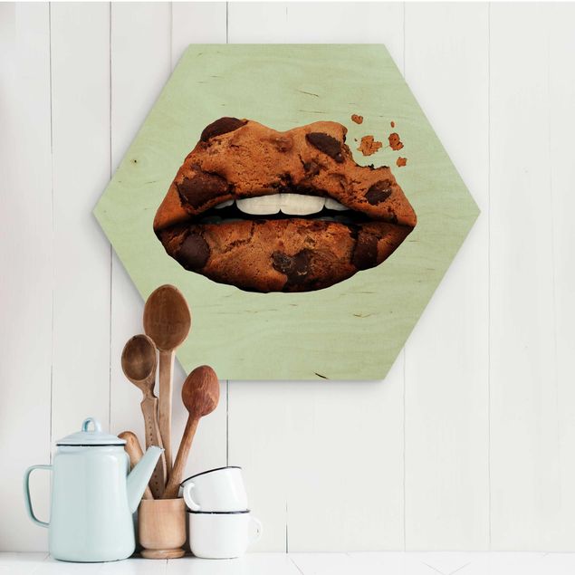 Moderne Holzbilder Lippen mit Keks