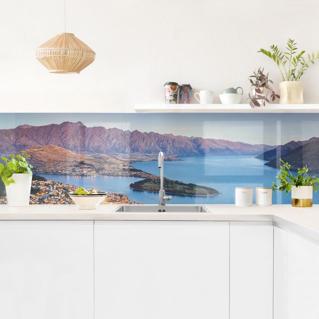 Küchenrückwand Skyline Zwischen Meer und Bergen