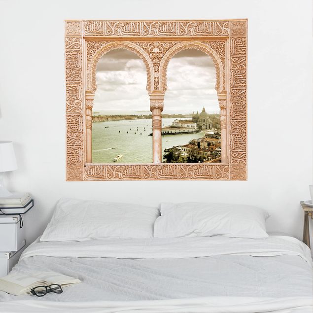 Wandaufkleber Stein Verziertes Fenster Lagune von Venedig