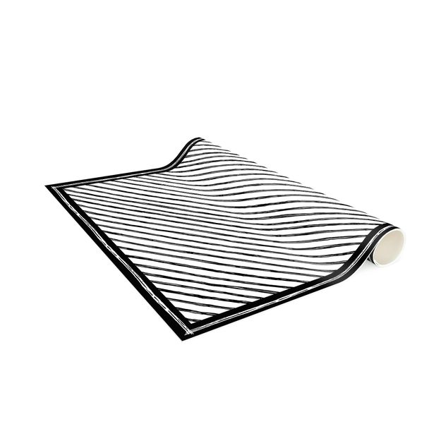 Moderner Teppich Schwarze Tusche Linienmuster mit Rahmen