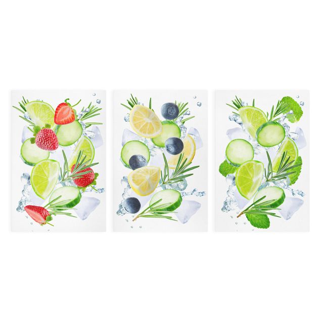 Leinwandbild 3-teilig - Gurken Frucht Eiswürfel Splash - Hoch 2:3