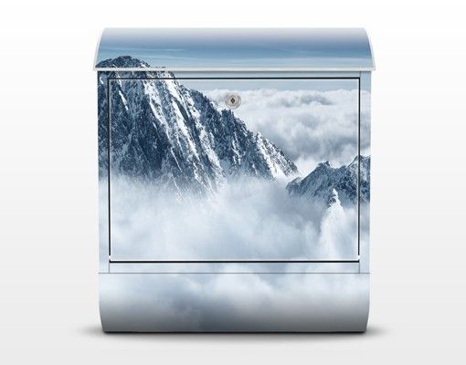Briefkasten blau Die Alpen über den Wolken