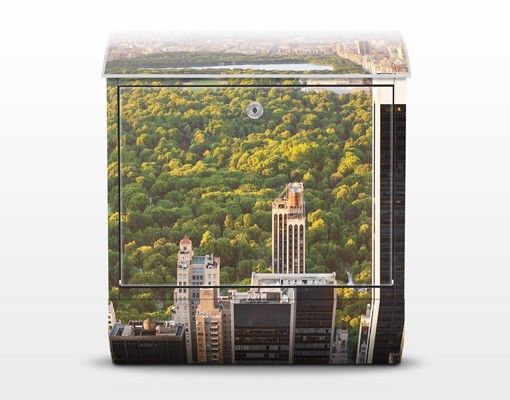 Briefkasten mit Zeitungsfach - Blick über den Central Park - New York