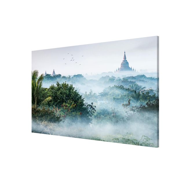 Bilder für die Wand Morgennebel über dem Dschungel von Bagan