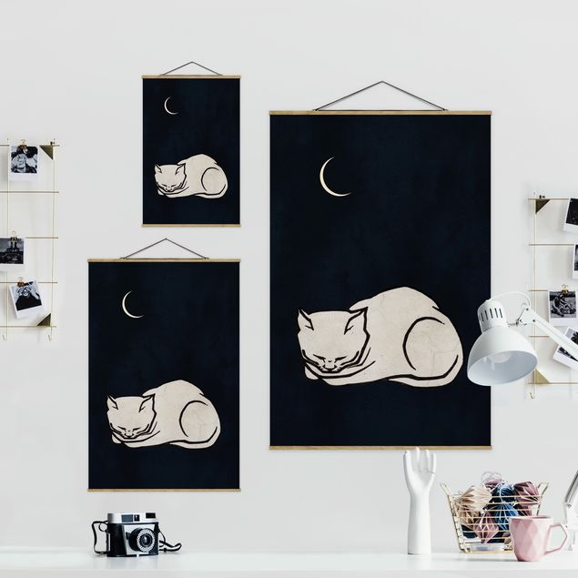 Stoffbild mit Posterleisten - Schlafende Katze Illustration - Hochformat 2:3