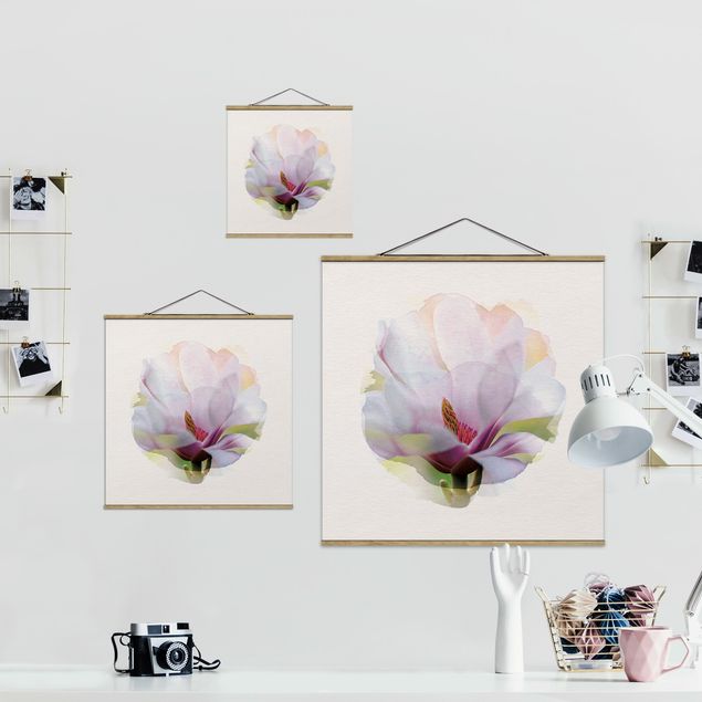 Stoffbild mit Posterleisten - Wasserfarben - Zarte Magnolienblüte - Quadrat 1:1