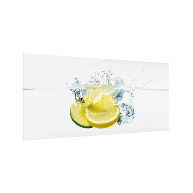 Spritzschutz Weiß Zitrone und Limette im Wasser