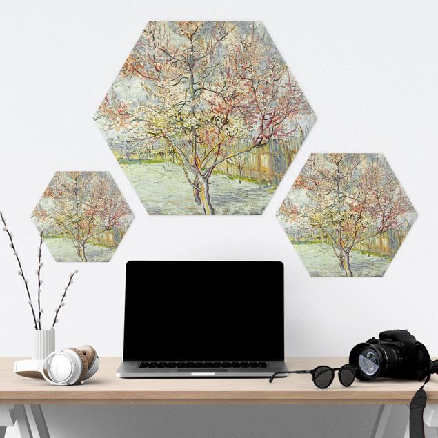 Hexagon Bild Alu-Dibond - Vincent van Gogh - Blühende Pfirsichbäume