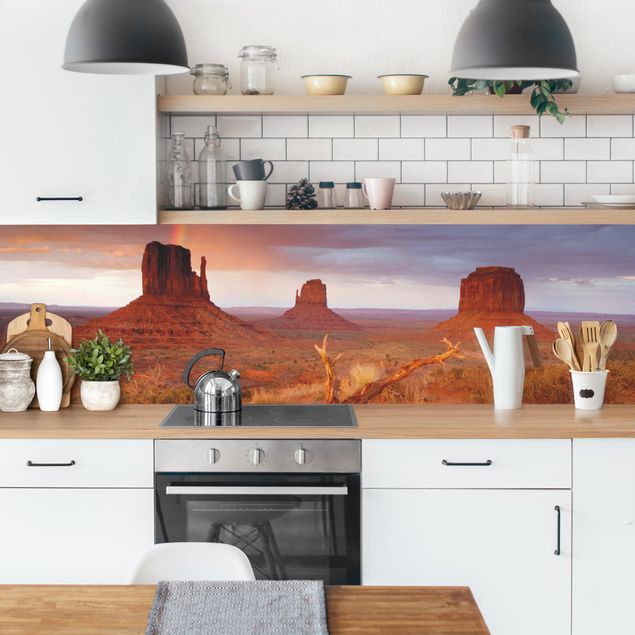 Küchenrückwand Bäume Monument Valley bei Sonnenuntergang