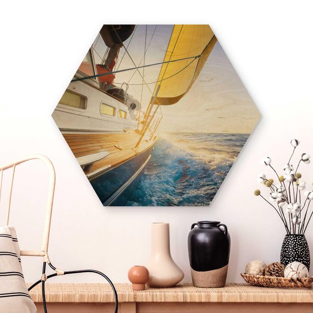 Holzbild maritim Segelboot auf blauem Meer bei Sonnenschein