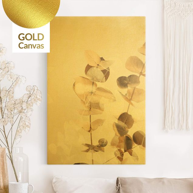 Leinwandbild Gold - Goldene Eukalyptuszweige mit Weiß II - Hochformat 2:3