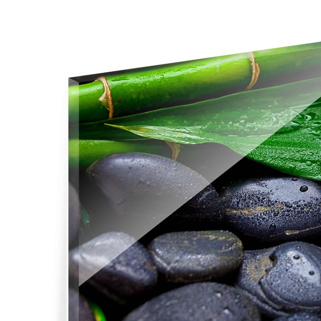 Glasbild - Grüner Bambus mit Zen Steinen - Panorama
