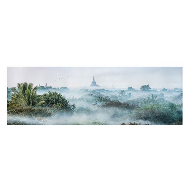 Leinwandbilder Wald Morgennebel über dem Dschungel von Bagan
