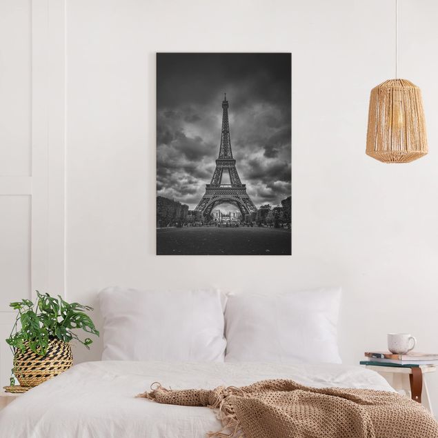 Leinwandbilder Paris Eiffelturm vor Wolken schwarz-weiß