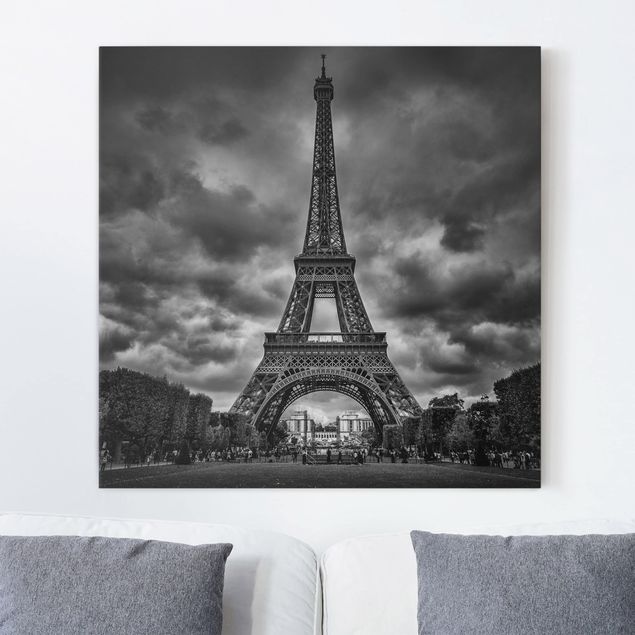 Leinwandbilder XXL Eiffelturm vor Wolken schwarz-weiß