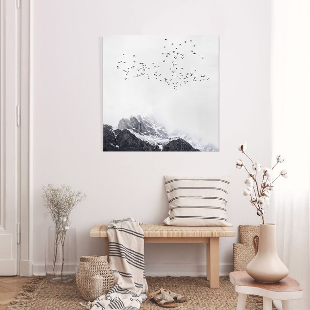 Wandbild Berge Vogelschwarm vor Bergen Schwarz Weiß