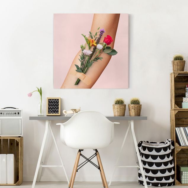 Leinwandbilder Blumen Arm mit Blumen