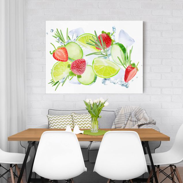 Bilder für die Wand Erdbeeren Limetten Eiswürfel Splash