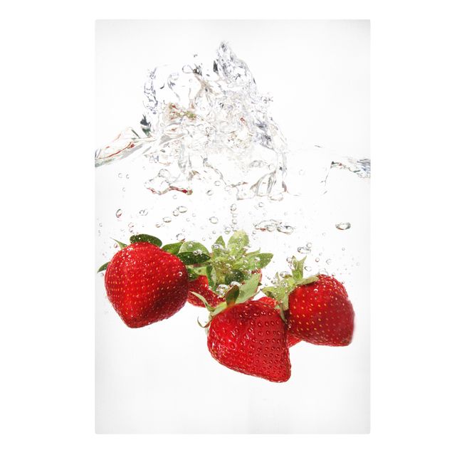 Leinwandbild - Strawberry Water - Hoch 2:3