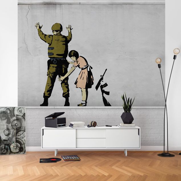 Tapeten modern Soldat und Mädchen - Brandalised ft. Graffiti by Banksy