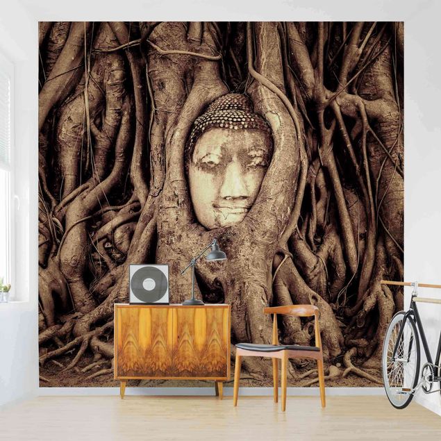 Wandtapete Baum Buddha in Ayutthaya von Baumwurzeln gesäumt in Braun