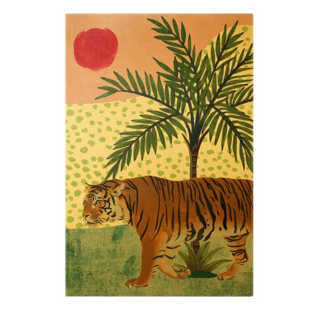 Leinwandbild Gold - Spazierender Tiger im Morgenrot - Hochformat 2:3