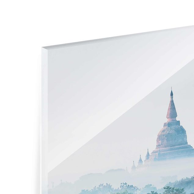 Glasbild - Morgennebel über dem Dschungel von Bagan - Hochformat 2:3