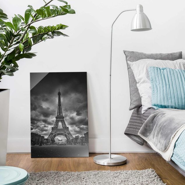 Wandbilder Glas XXL Eiffelturm vor Wolken schwarz-weiß